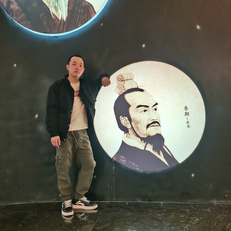 小灰灰的第三张照片--烟台相亲服务中心