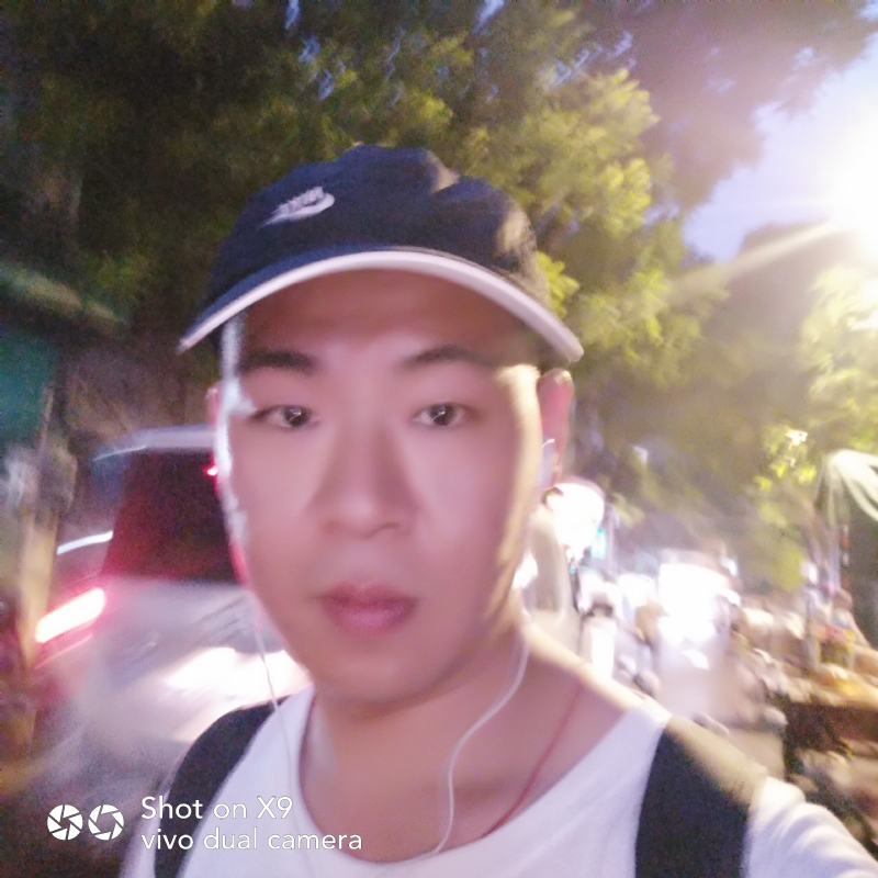 心跳男孩的第一张照片--烟台相亲服务中心