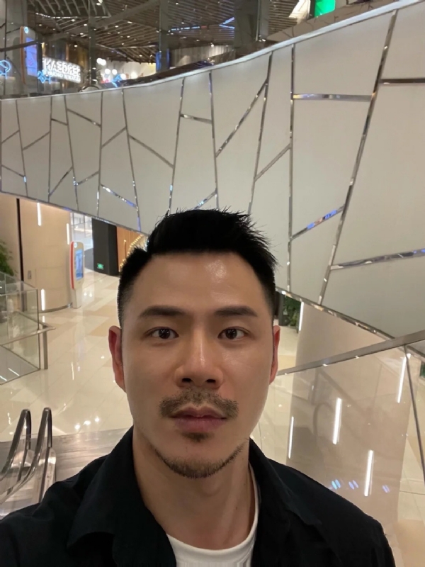 陈的第一张照片--烟台相亲服务中心