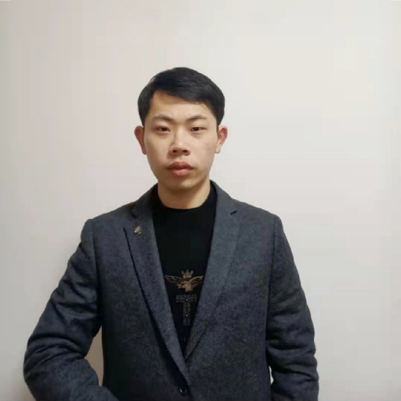 熊先生的第一张照片--烟台相亲服务中心