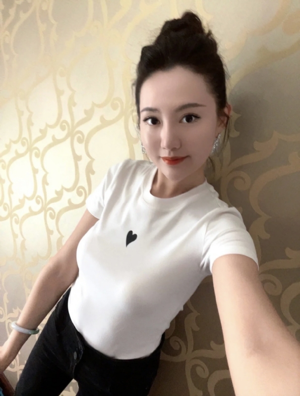 雨熙的第一张照片--烟台相亲服务中心