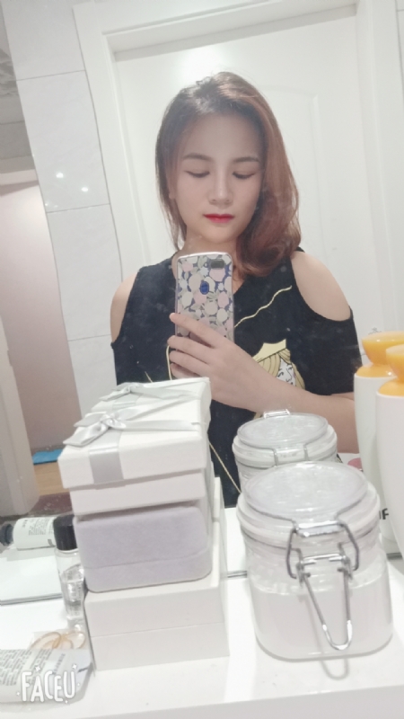 刘莲酥的第四张照片--烟台相亲服务中心