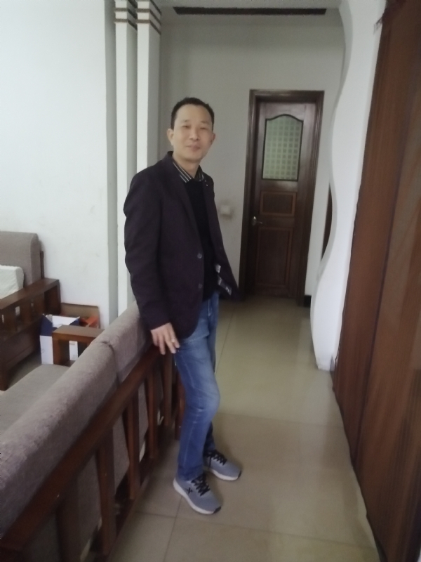 相亲相爱的第二张照片--烟台相亲服务中心