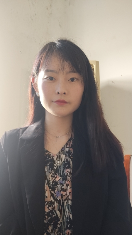 啾啾儿的第一张照片--烟台相亲服务中心