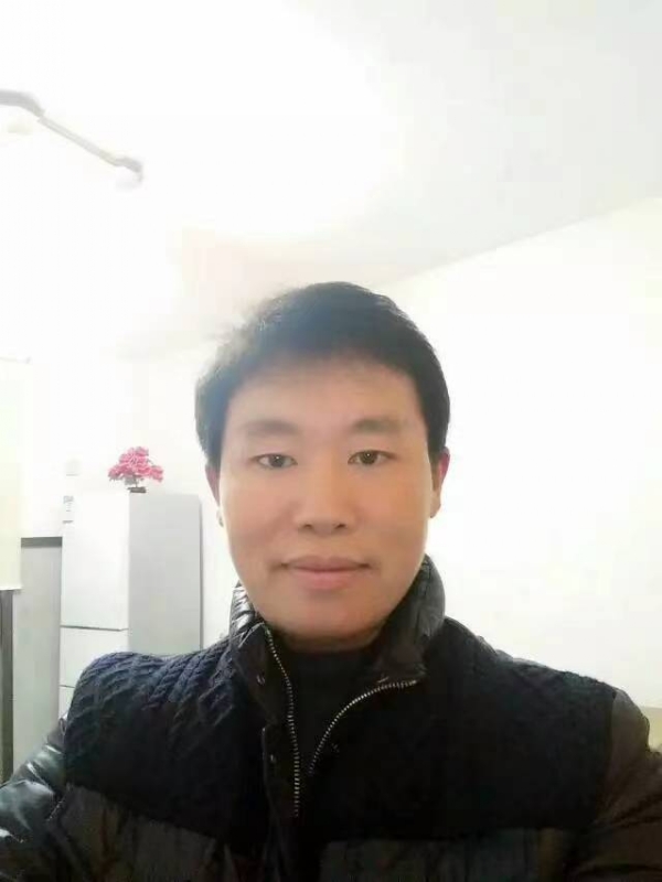 擎天柱的第一张照片--烟台相亲服务中心
