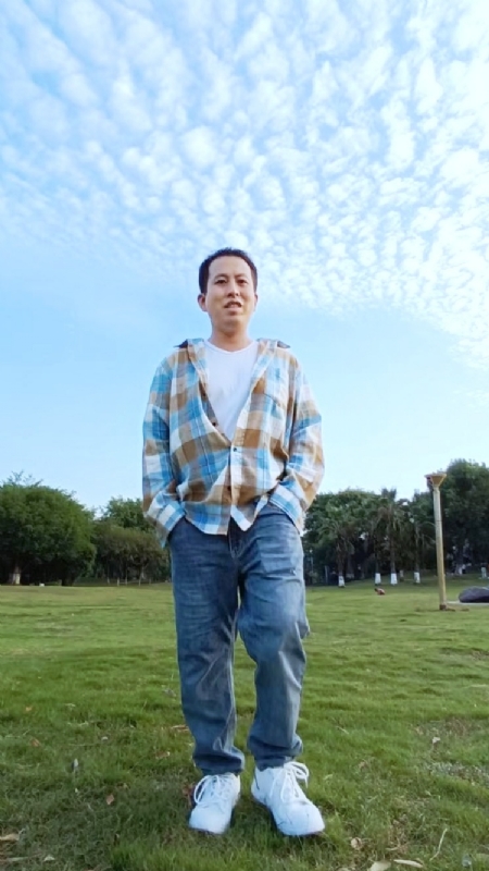 曹先生的第一张照片--烟台相亲服务中心