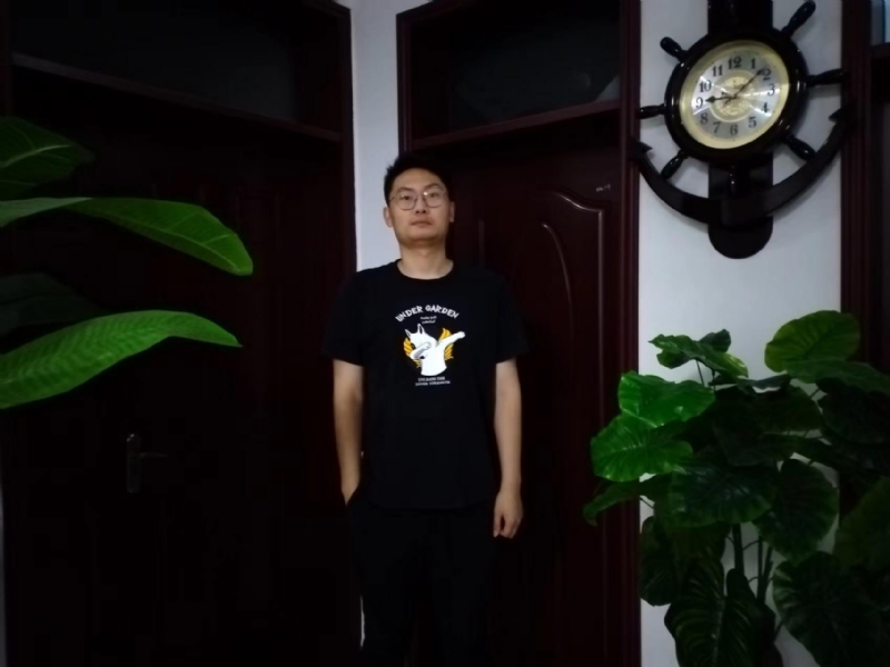 真诚交友的第一张照片--烟台相亲服务中心