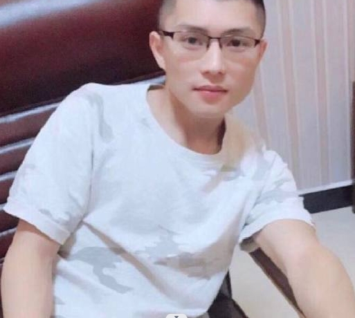 辉辉辉的第一张照片--烟台相亲服务中心