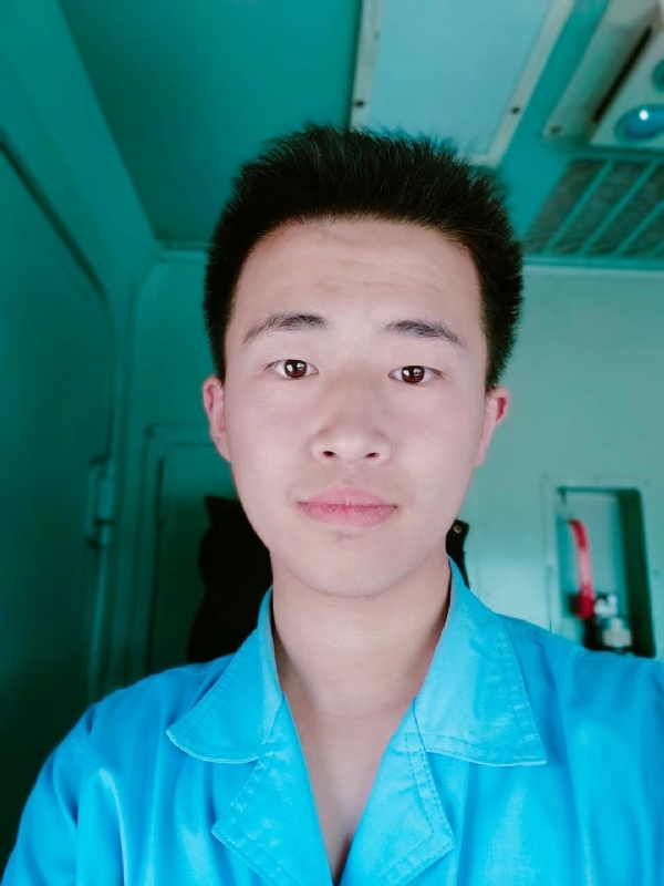 生而为人的第一张照片--烟台相亲服务中心