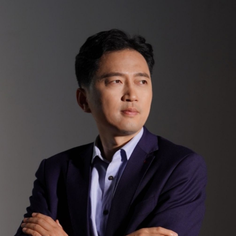 诗与远方的第一张照片--烟台相亲服务中心