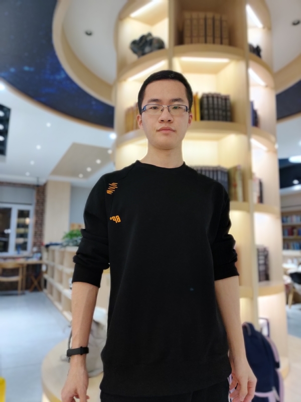 轩墨的第一张照片--烟台相亲服务中心