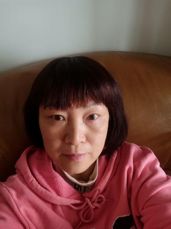 红玫瑰的第一张照片--烟台相亲服务中心