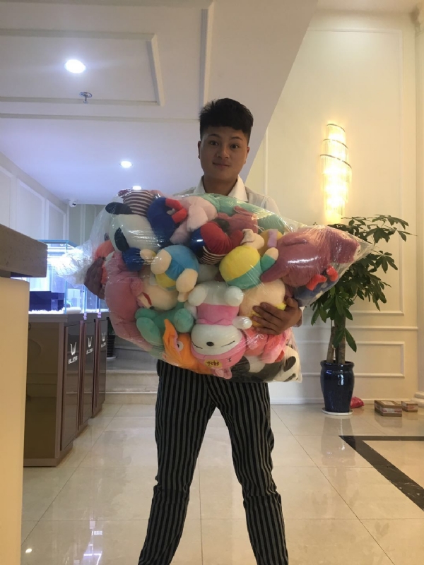 阿杰的第一张照片--烟台相亲服务中心