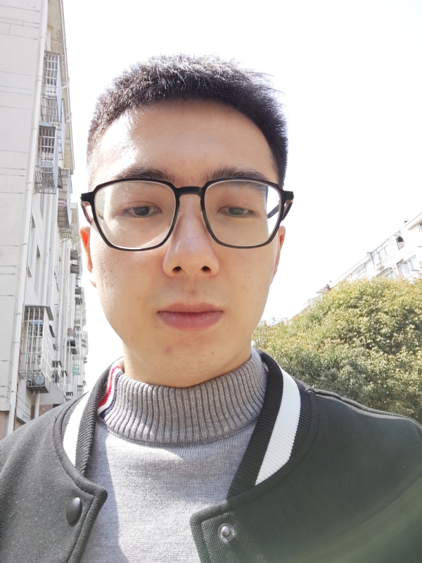七彩皮皮虾的第一张照片--烟台相亲服务中心