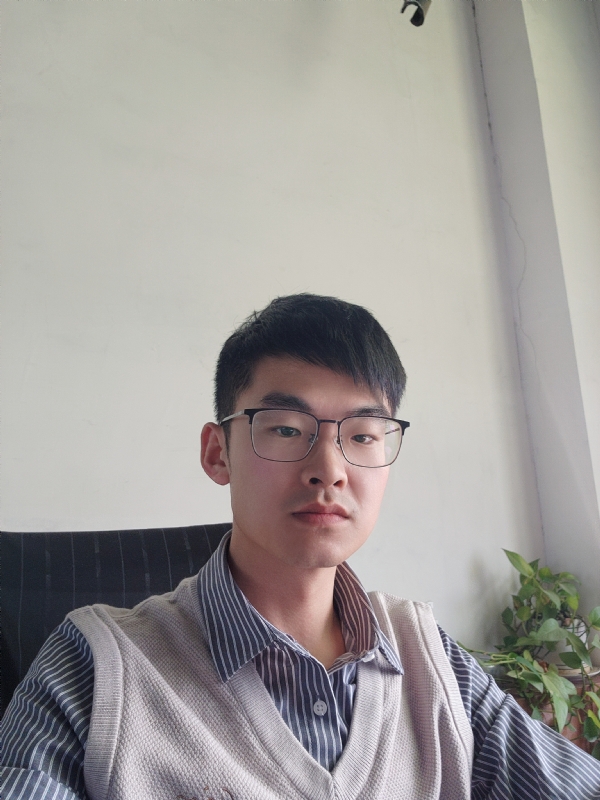 琉璃的第一张照片--烟台相亲服务中心