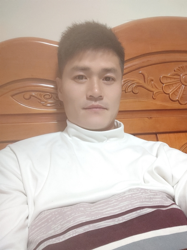 网球罗的第四张照片--烟台相亲服务中心