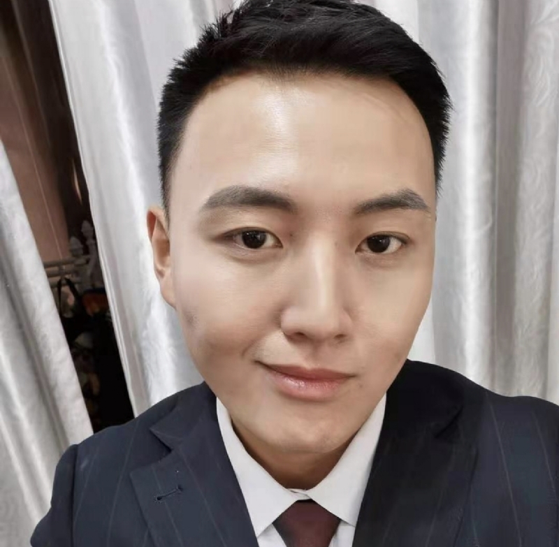 英俊潇洒的第二张照片--烟台相亲服务中心
