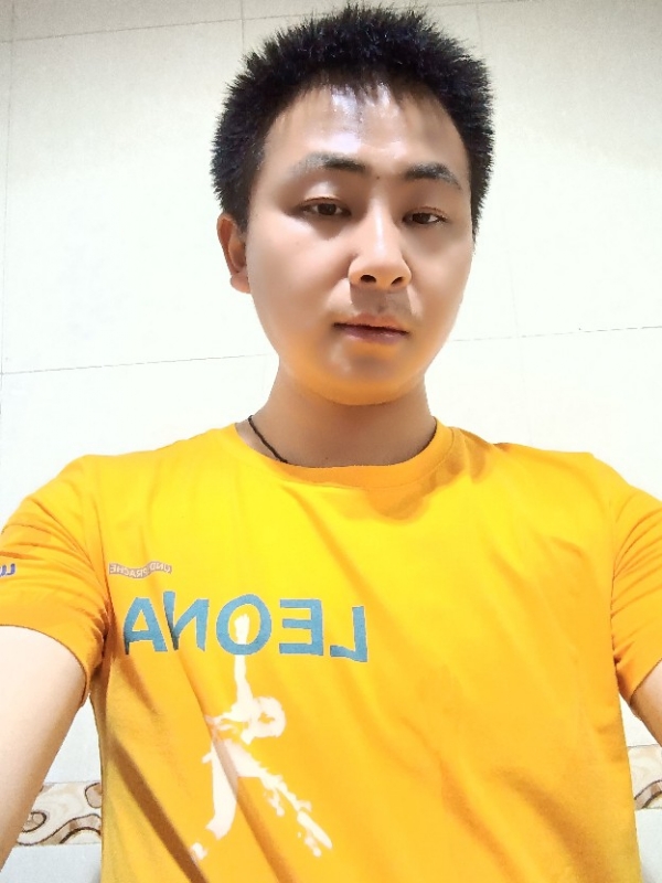 开心就好的第四张照片--烟台相亲服务中心