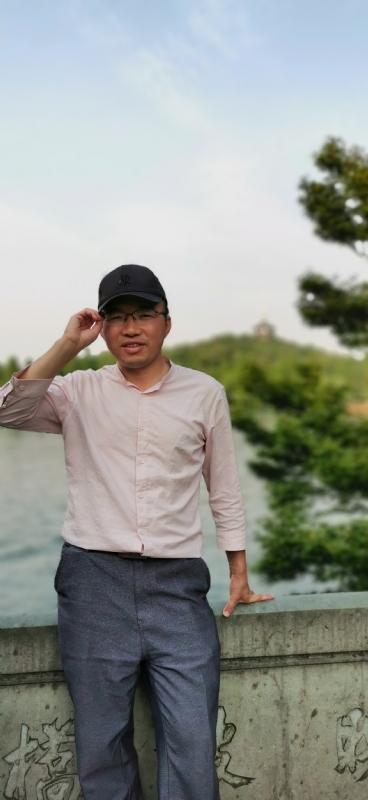 大叔有点忙的第三张照片--烟台相亲服务中心