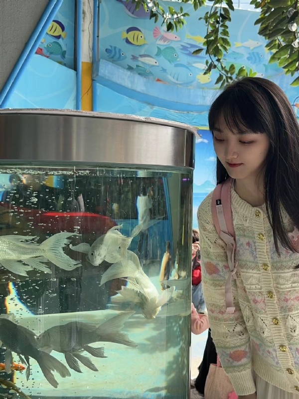 yiyi的第一张照片--烟台相亲服务中心