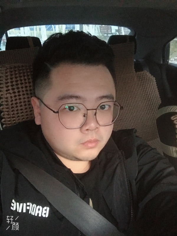 欢笑的第一张照片--烟台相亲服务中心