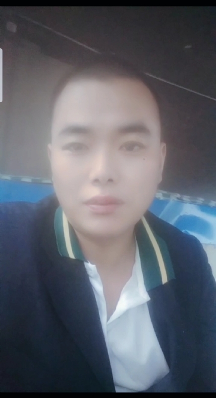 阳光男孩的第一张照片--烟台相亲服务中心