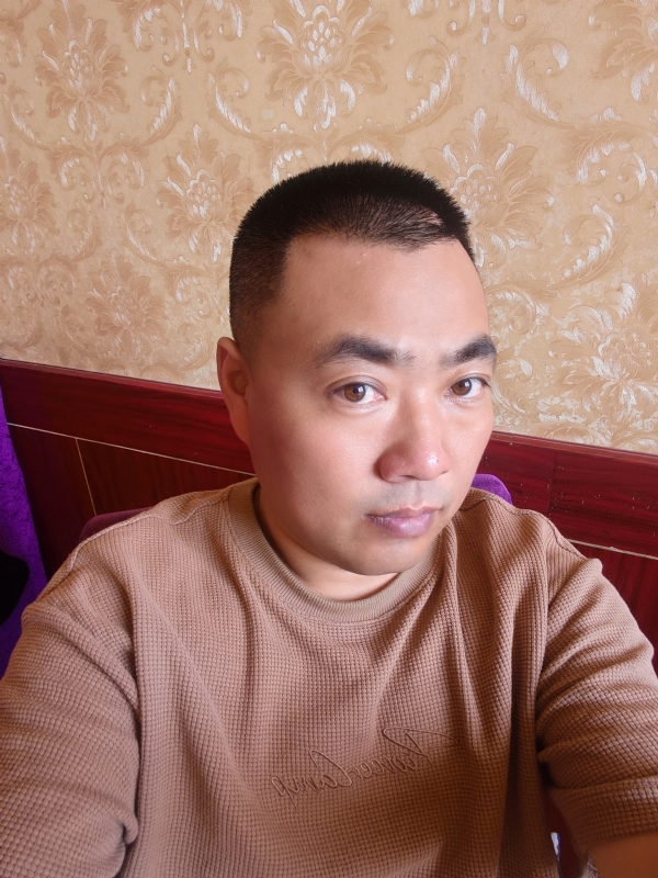 擦亮眼睛向前看的第二张照片--烟台相亲服务中心
