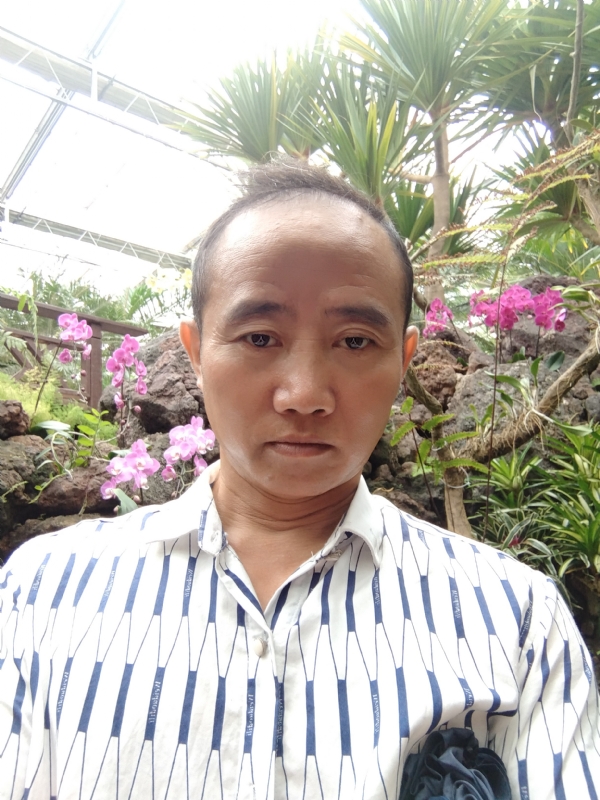 闲云盘鹤的第一张照片--烟台相亲服务中心