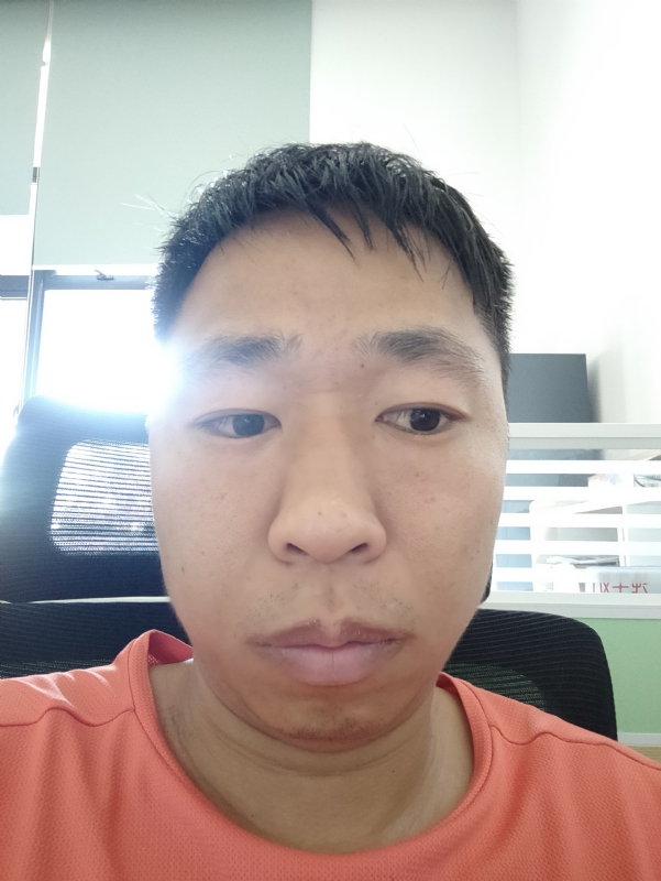 龚先生的第一张照片--烟台相亲服务中心