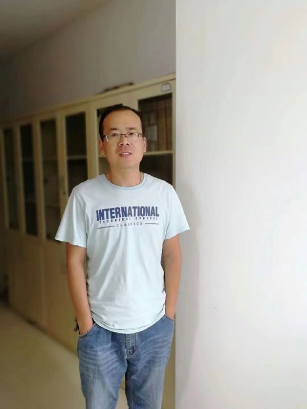 黄土麦田的第三张照片--烟台相亲服务中心