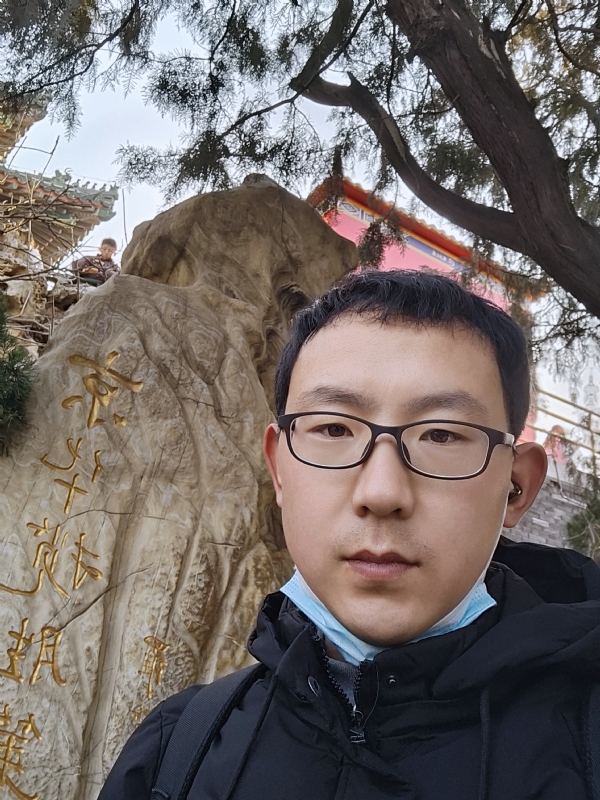 小徐要努力的第一张照片--烟台相亲服务中心