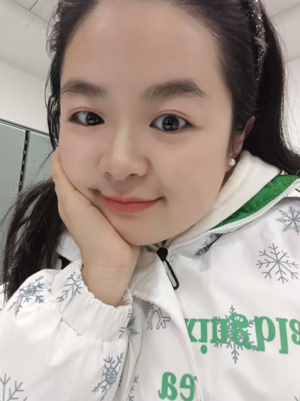 玥玥的第一张照片--烟台相亲服务中心