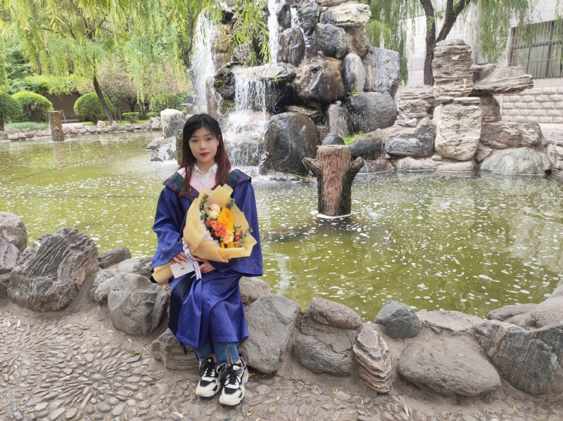 阳光的第一张照片--烟台相亲服务中心