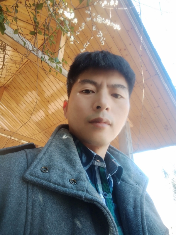 阿明的第一张照片--烟台相亲服务中心