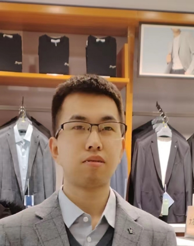 吴桐的第一张照片--烟台相亲服务中心