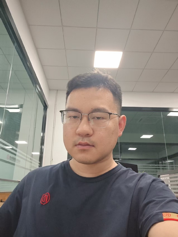 雨落浅响的第一张照片--烟台相亲服务中心