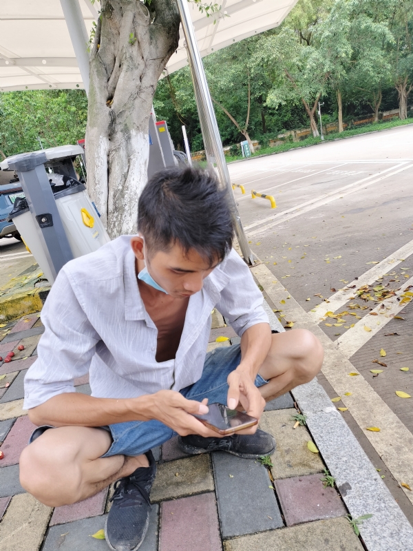 太累了的第一张照片--烟台相亲服务中心