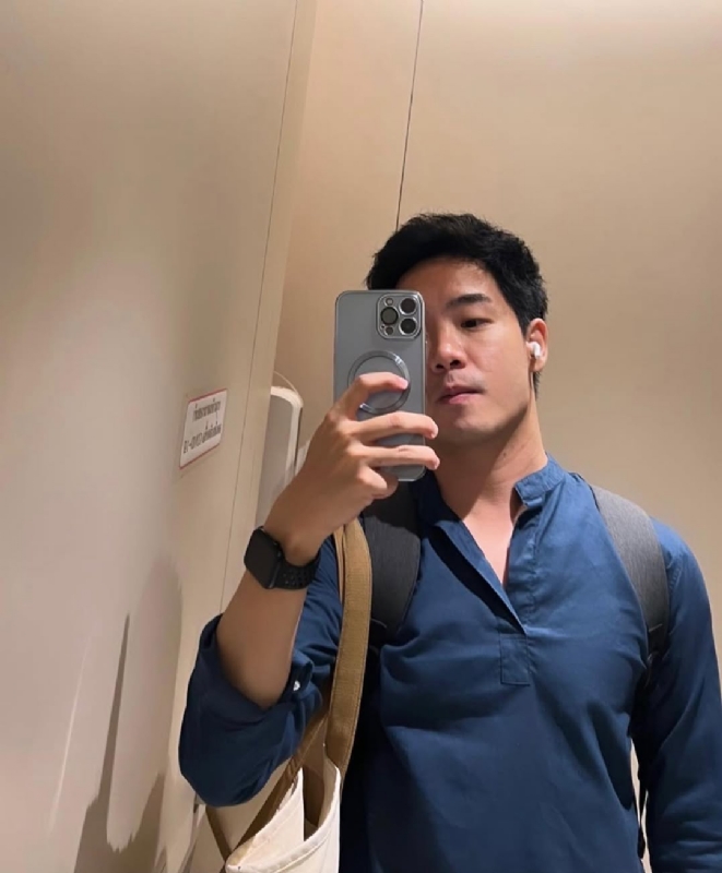 海与浪的第一张照片--烟台相亲服务中心
