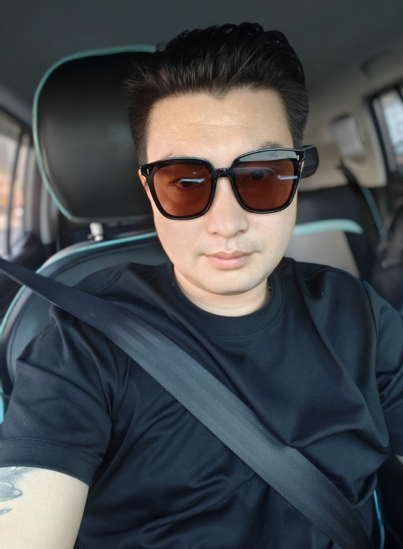 凡哥的第一张照片--烟台相亲服务中心