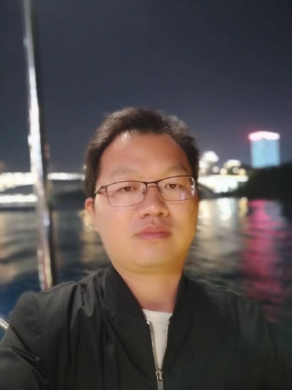 祝你平安的第一张照片--烟台相亲服务中心